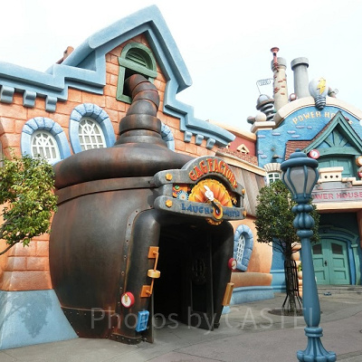 ギャグファクトリーの出入り口