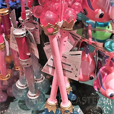光るステッキ