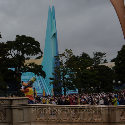 高さがある帽子もバッチリなグーフィー