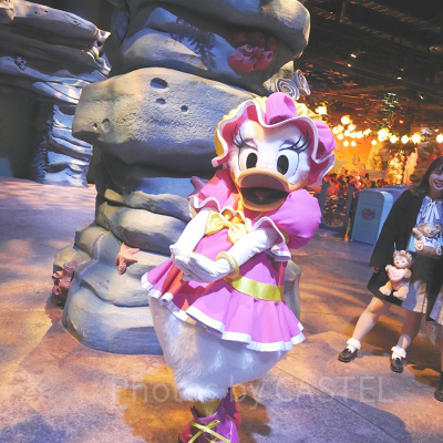 マーメイドラグーンでデイジーとグリーティング