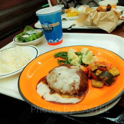 ハンバーグプレートセット（スタジオ・スターズ・レストラン）