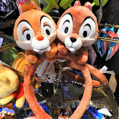 2人がかわいく乗るカチューシャ