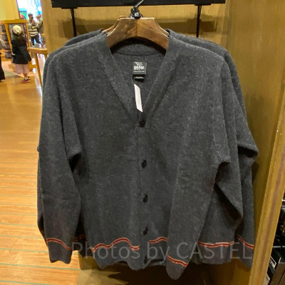 ホグワーツ魔法魔術学校のカーディガン