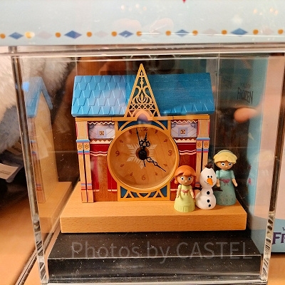 香港ディズニーアナ雪グッズ：アレンデールモチーフの置き時計