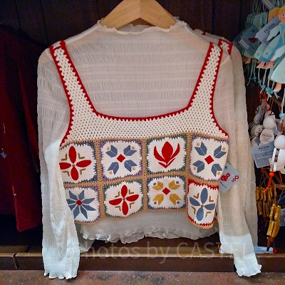 香港ディズニーアナ雪グッズ：アレンデール風シアーブラウス