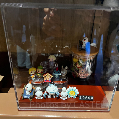 香港ディズニーアナ雪グッズ：「アナと雪の女王」ミニフィギュアつかみ取り