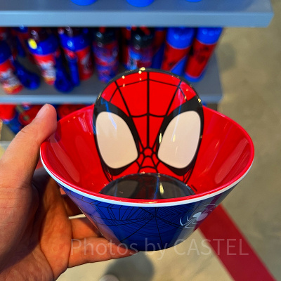 香港ディズニーマーベルグッズ：スパイダーマンのプラスチック皿
