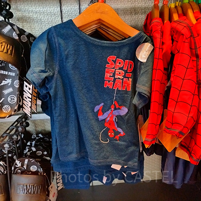 香港ディズニーマーベルグッズ：スパイダーマンTシャツ