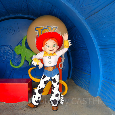 香港ディズニートイストーリーランド：バレル・オブ・ファンでのグリーティング