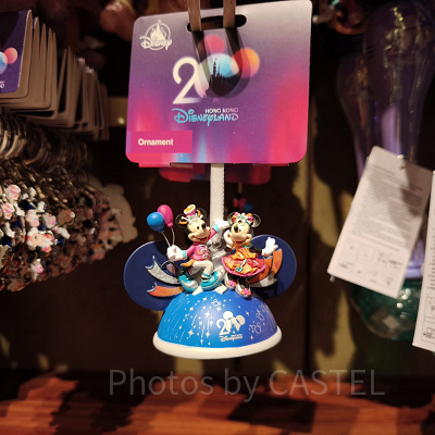 香港ディズニー20周年「ミッキー＆フレンズ・グランドセレブレーショングッズ」：イヤーハット型オーナメント