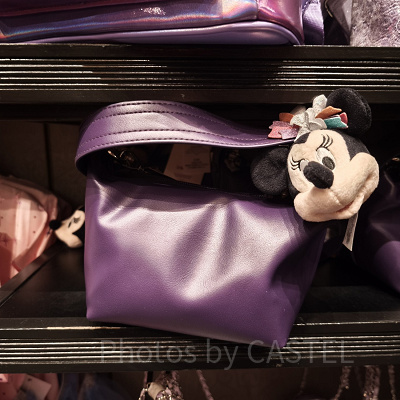 香港ディズニー20周年「ミッキー＆フレンズ・グランドセレブレーショングッズ」：ミニーのショルダーポーチ
