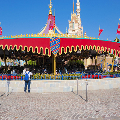 香港ディズニーランドのアトラクション：シンデレラ・カルーセル