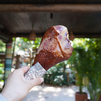 香港ディズニーランド：ジャイアントターキーレッグ