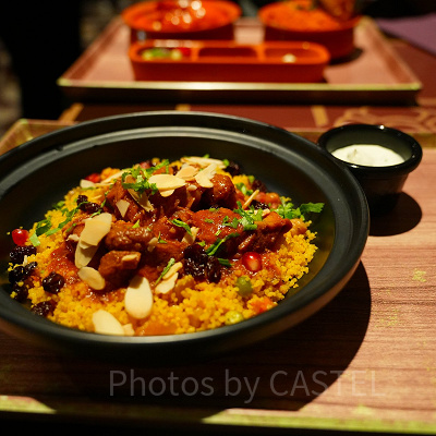 香港ディズニーランドのレストラン：エクスプローラーズ・クラブ・レストラン：モロッコ料理も楽しめる