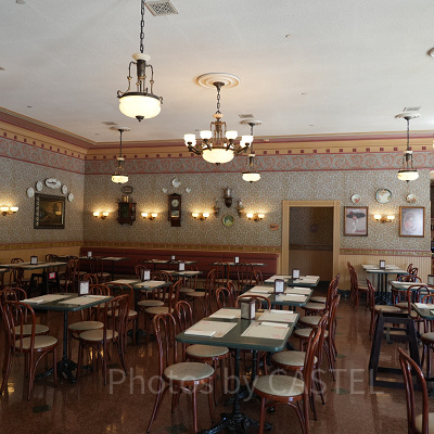 香港ディズニーランドのレストラン：メインストリート・コーナー・カフェ