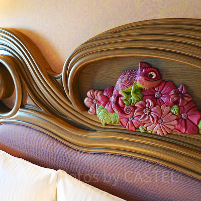 ファンタジーシャトーのベッドボードにはパスカルが！