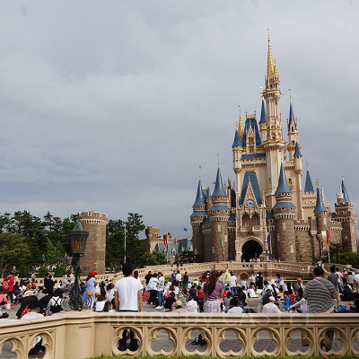 キャラクターグリーティング待ちの混雑状況は？