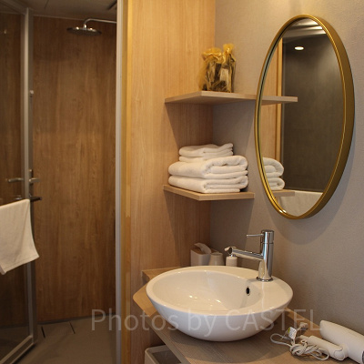 入浴や朝の身支度もゆっくりできるプライベート空間が嬉しい