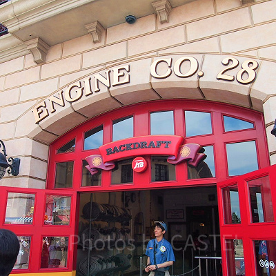 サンフランシスコ地域では、消防車の呼び名は「ENGINE」