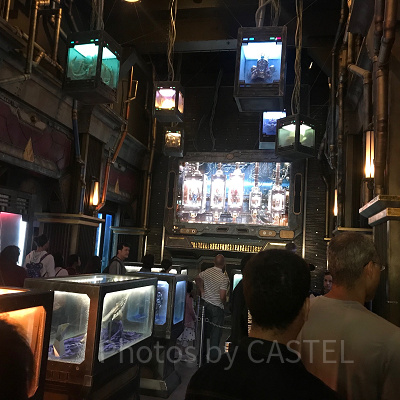 ウェイティングエリア内部