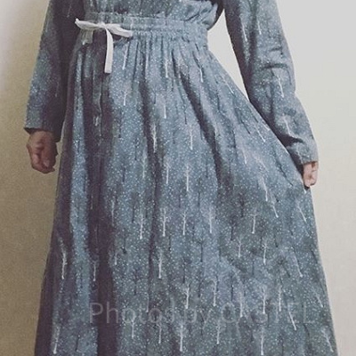 雪柄のワンピースです。