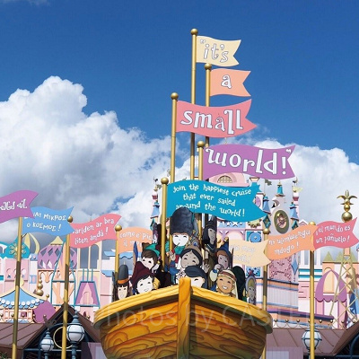 イッツ・ア・スモール・ワールド