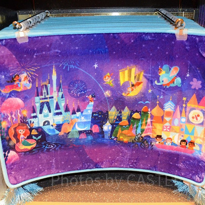 イッツ・ア・スモールワールド