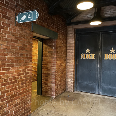 高架下のベビーカー置き場近くです