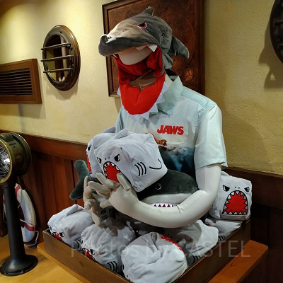 ジョーズぬいぐるみクッション