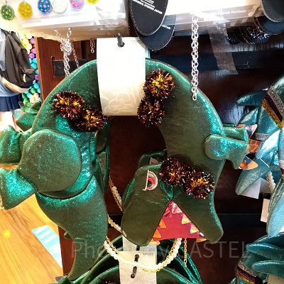 ジュラシックパークネックレス