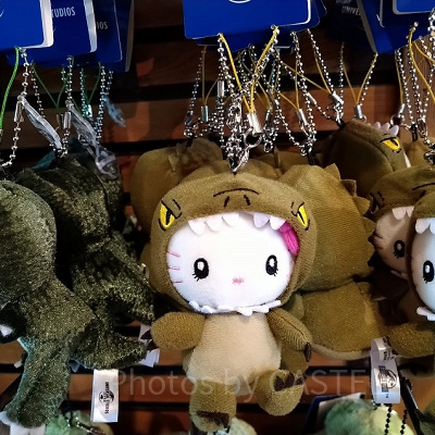 ジュラシックパークティラノ＆キティぬいぐるみキーホルダー