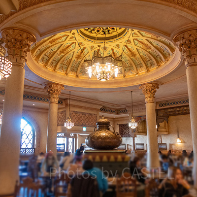 カスバ・フードコート：豪華な食事席