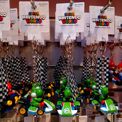 マリオカートのフラッグ付きキーホルダー／ヨッシー