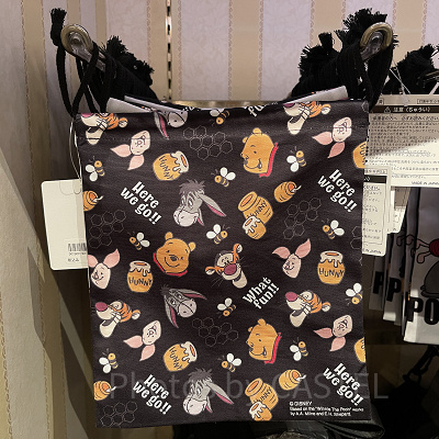 きんちゃく裏（くまのプーさんべスティーズグッズ）