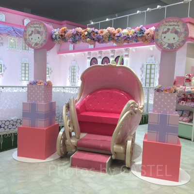 レディキティハウス　いちご馬車