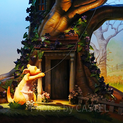 アナウンスにも耳を傾けよう（プーさんのハニーハント）