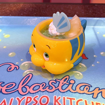 マンゴーとヨーグルトのムース（スーベニアカップ付き）