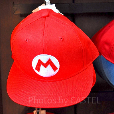 マリオのキャップ（つば赤）