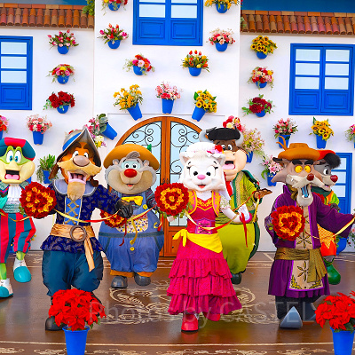 志摩スペイン村のマスコットキャラクター達