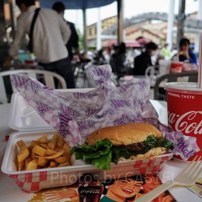 メルズドライブイン