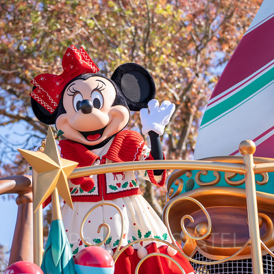 ミッキー＆フレンズのグリーティングパレード：ディズニー・クリスマス