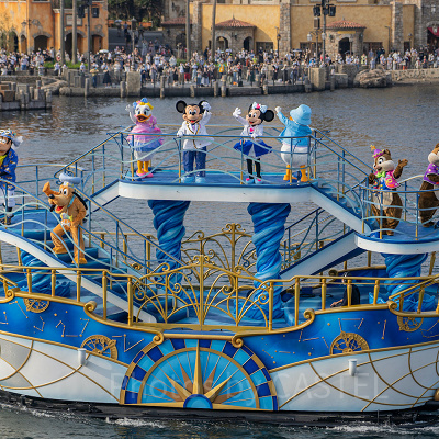 ミッキー&フレンズのハーバーグリーティングの様子