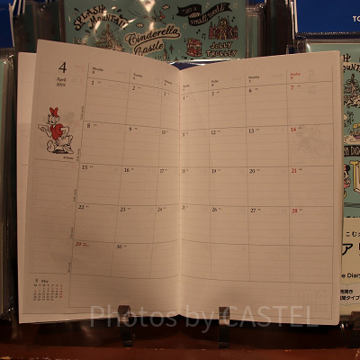 ミッキー＆グーフィーの布張り内容