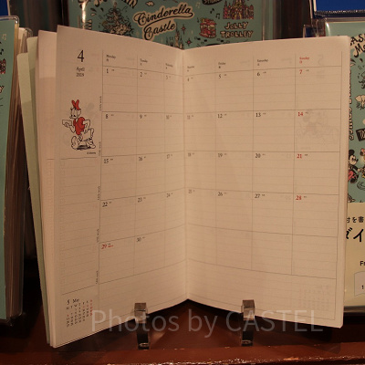 ミッキー＆ミニーの布張り内容