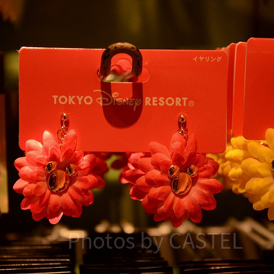 ミッキーモチーフのお花のイヤリング(ピンク)