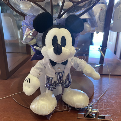 ミッキーぬいぐるみバッジ（ディズニー100周年グッズ）