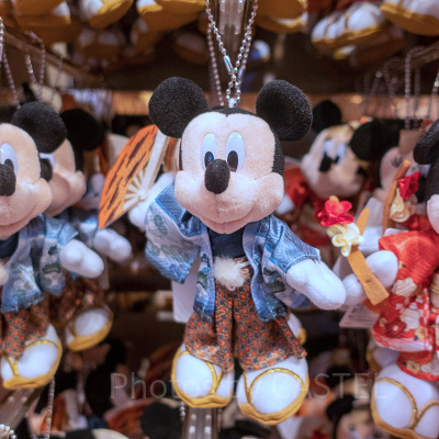 ミッキーぬいぐるみバッジ