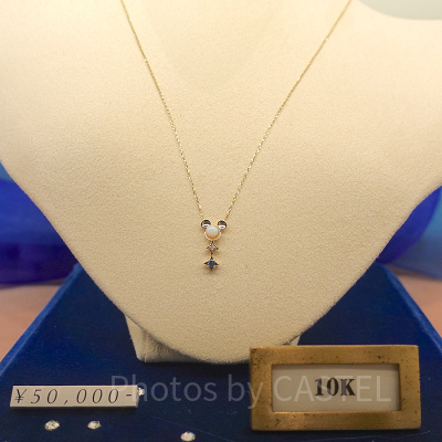 ミッキーシェイプネックレス