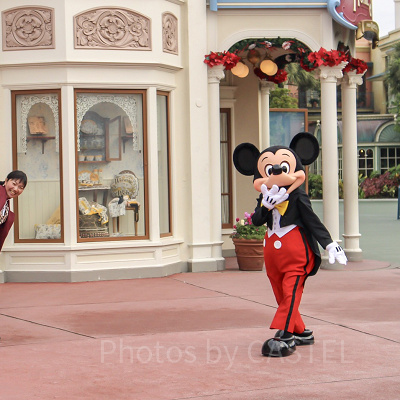 「アーリーグリーティング」でミッキーがお出迎え