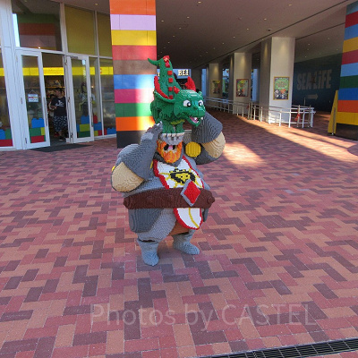 ホテル前のミニフィグ・その2